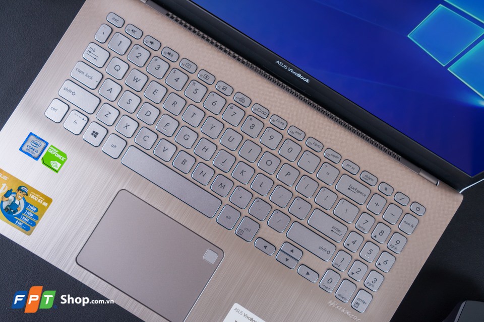 Asus Vivobook S530UN-BQ026T/Core i5 8250U
